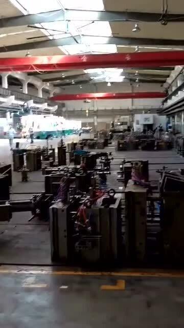 三年工廠情 職業(yè)中介服務(wù)的橋梁作用